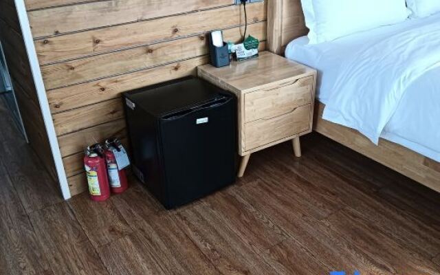 Rezen Retreat tianqiao xianju  Xianju (Jishou Aizhai Bridge Branch)