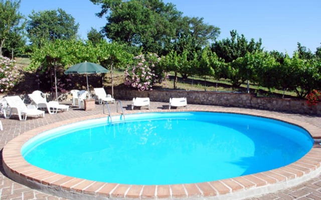 Apartment With 3 Bedrooms in Bevagna, With Pool Access and Enclosed Ga