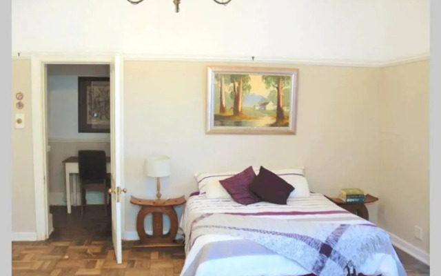 The Homestead - Simple Farm-Style Accommodation