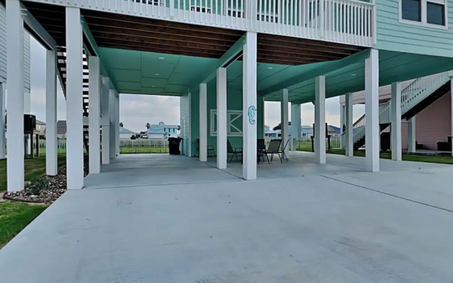 Redfish Reef Retreat