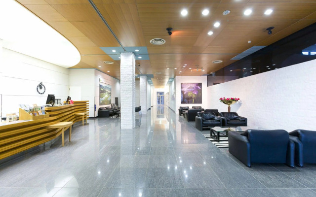 Northern Arc Resort Hotel