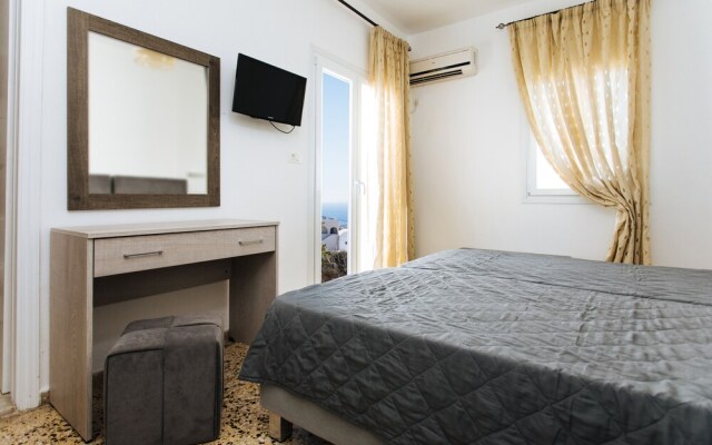 Nikos Hotel