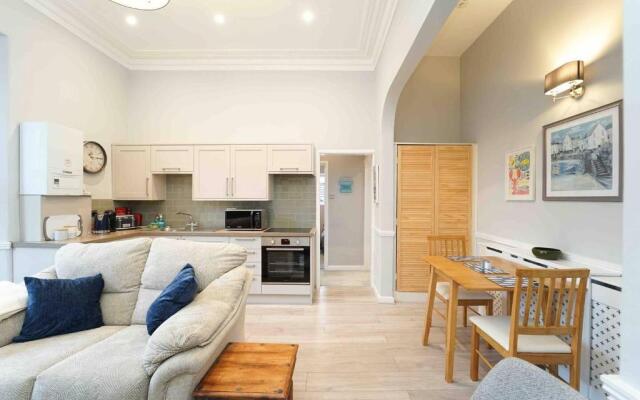 Beautiful 2-bed Apartment in Weston-super-mare