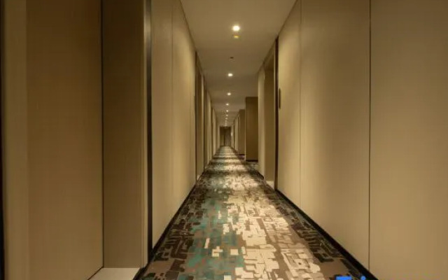 Yiyang Qianyi Hotel (North Branch of City College)