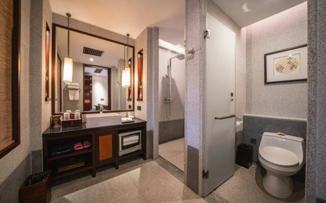 Yunfu Xinxing Chanquan Resort Hotel