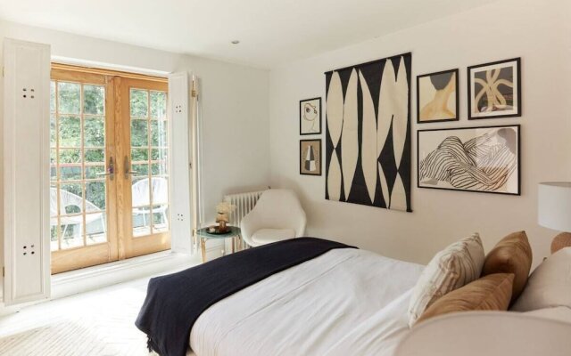 The Hampstead Wonder - Spacious 4bdr House With Balcony