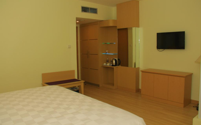 Dgrande Hotel – Guest Rooms – Batam