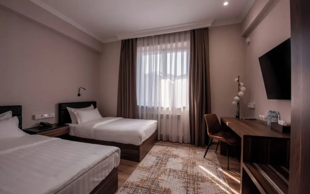 Silk Road Premium Hotel