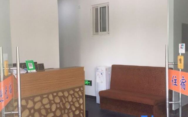 Shanghai Jingjing Hotel (Caobao Road Subway Station)