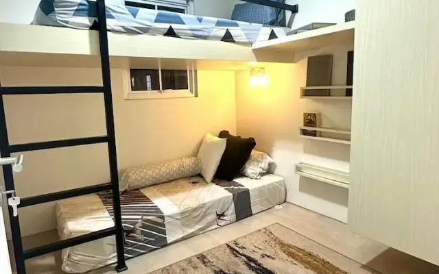 Suite Room by Echa at Alesha House
