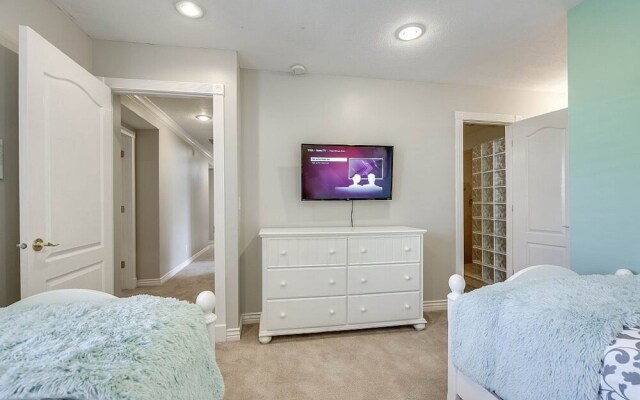 Luxury Estate with Mountain Views