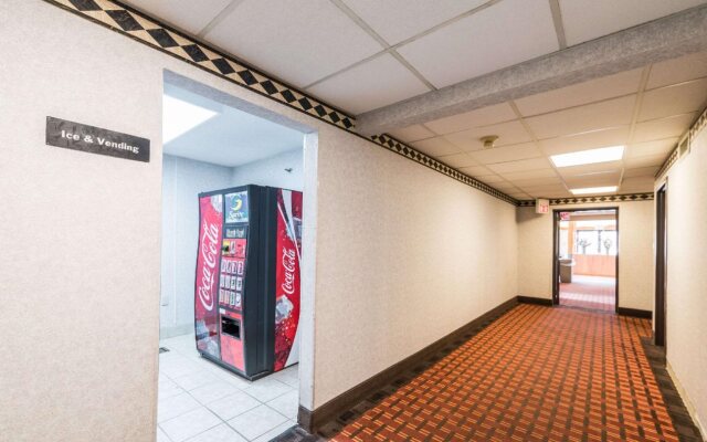 Econo Lodge Cleveland Southeast - Kent