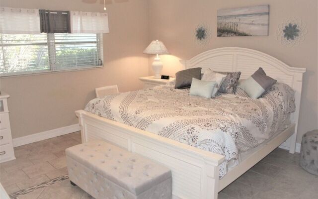 Jamaica Royale 099 - 2 Br Condo