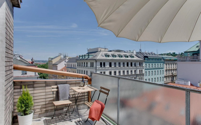 JT's Apartments Opletalova str.