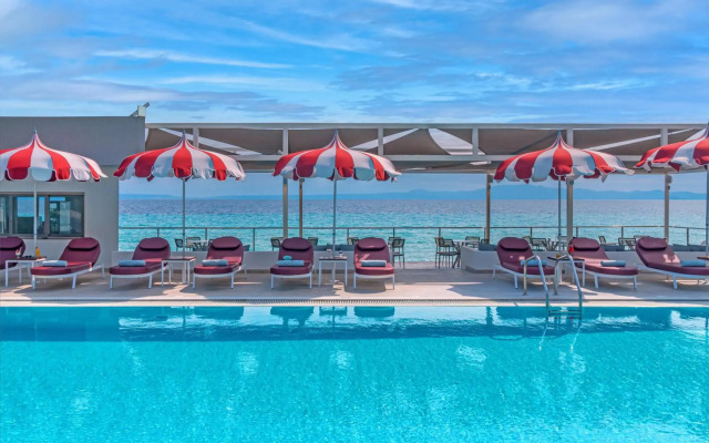 Ammon Zeus Luxury Beach Hotel