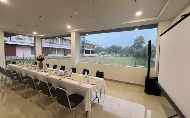 Finns Weaver Resort Kaziranga
