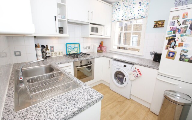 JOIVY Luxurious 2BR flat in Pimlico, near Warwick sq
