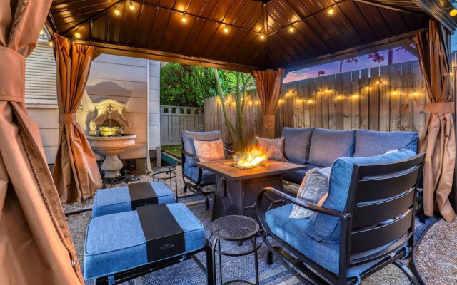 Walker’s Delight on Queen Anne