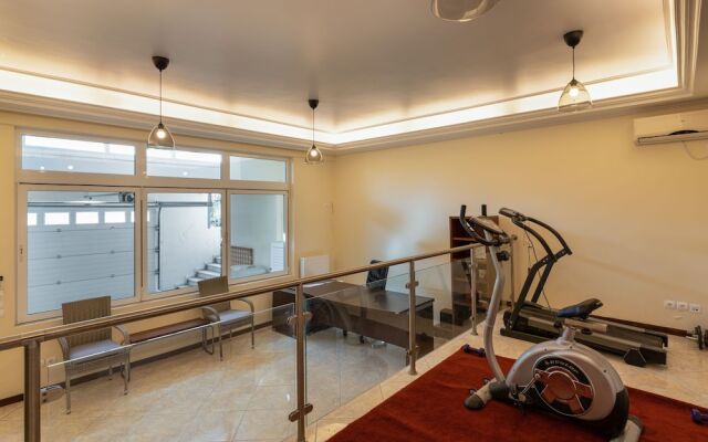Spacious Villa in Saronida With Swimming Pool