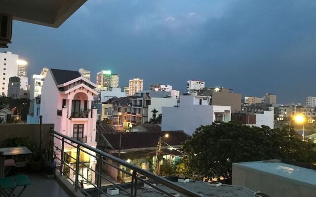 Spring Hotel Danang