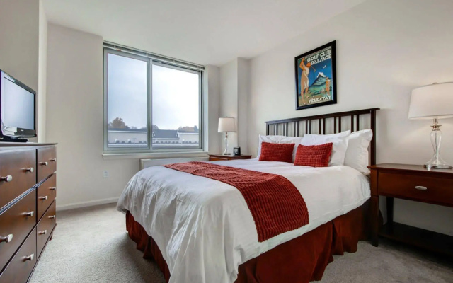 Global Luxury Suites at Mountain View