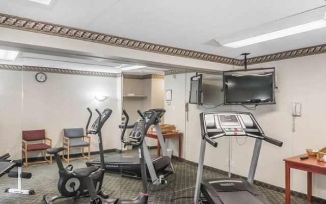 Mississauga Inn & Suites