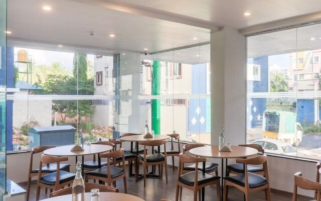 Sumithra Inn by OYO Rooms