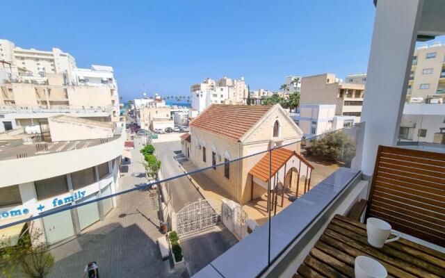 Sea Bay Apartment
