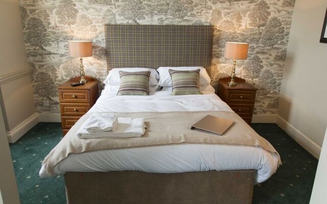 The Kings Arms Hotel - Inn