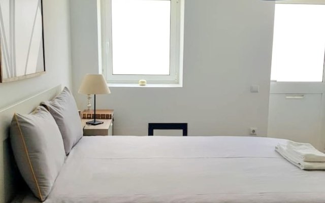 Apartment With one Bedroom in Porto, With Terrace and Wifi - 10 km From the Beach