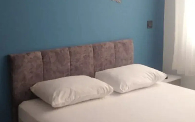Onur Otel
