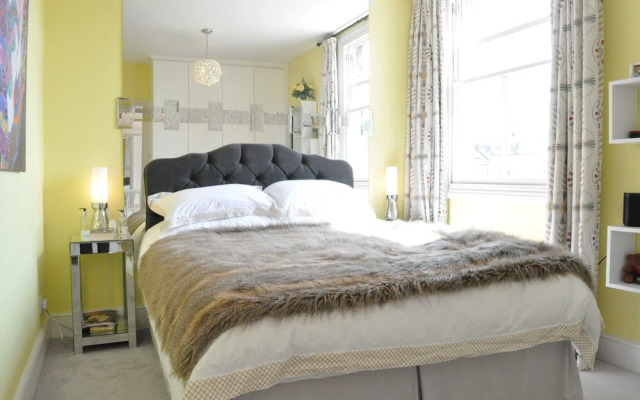 Stunning Flat in Clapham Junction With Large Terrace