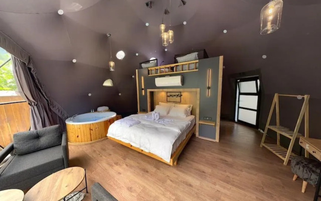 Kale Dome Orman Evleri