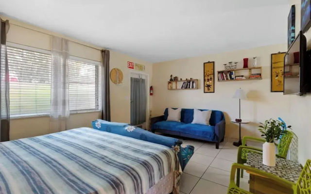 1BR Studio w/ Parking, Bbq, Garden Hollywood