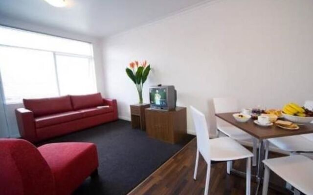 Easystay Studio Apartments