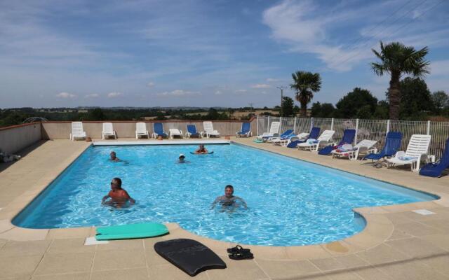 Manoir Courtyard cottage rental Vendee