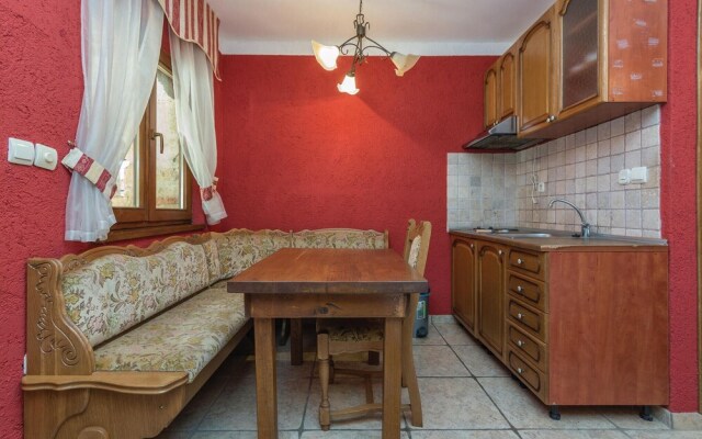 Amazing Home in Vir With 9 Bedrooms, Wifi and Outdoor Swimming Pool
