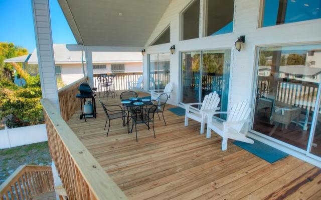 Anna Maria Chateau Apartment 3
