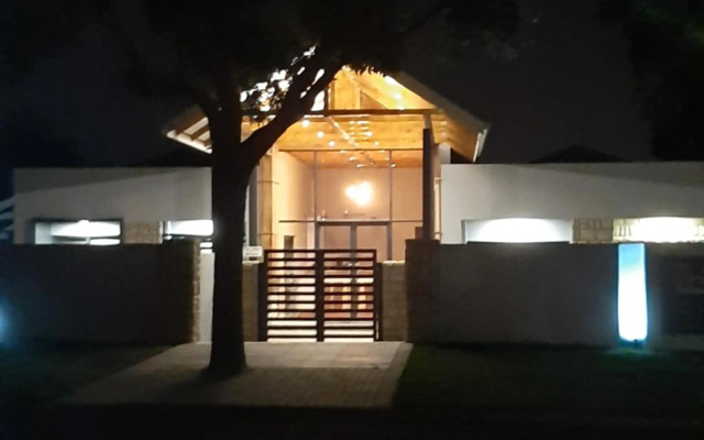 The Hank Guesthouse Pty Ltd