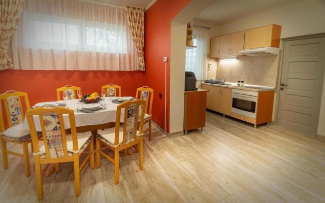 Zsuzsi Apartman