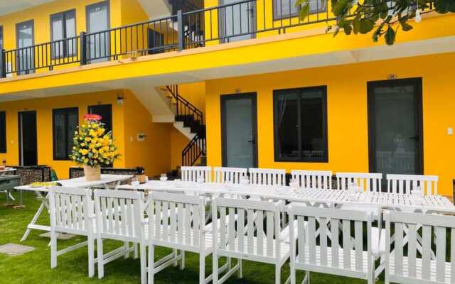 Nana Lee Homestay & Restaurant