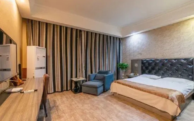 Naya Chain Hotel Zhumadian Jiahe