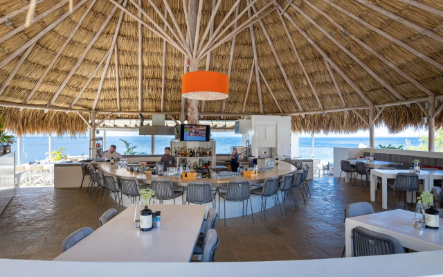 Coral Estate Luxury Resort