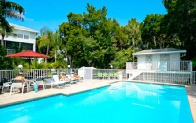 A Gulf Dream - 6250 Holmes #72