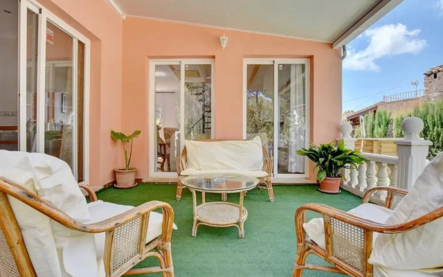 House - 3 Bedrooms with Pool and WiFi - 107902