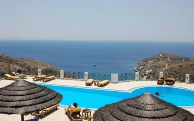 Kolitsani View Hotel