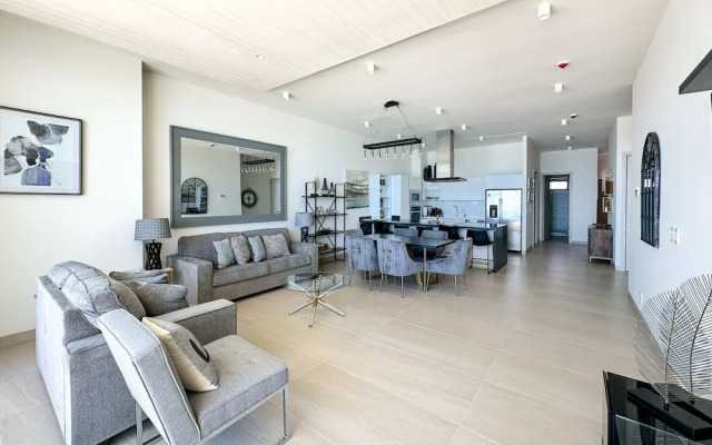 Sandy Beach 2BR Beachfront Getaway