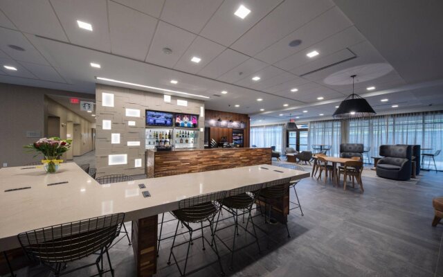 Courtyard Russellville