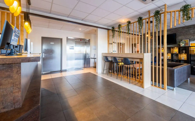 Kyriad Dijon Sud - Longvic