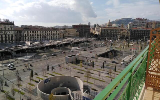 Delia Rooms & Gallery